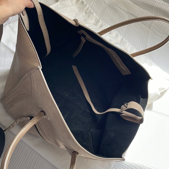 CÉLINE medium phantom tote in leopard - Picture 6 of 9